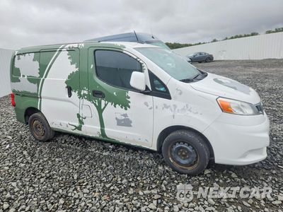 Czwarte zdjęcie samochodu z boku: 2015 NISSAN NV200 SV VIN:3N6CM0KN2FK696904 - miniatura