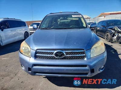 Piąte zdjęcie samochodu w środku: 2008 TOYOTA RAV4 LIMITED VIN:JTMBD31V186078644 - miniatura