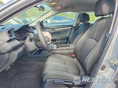 Zdjęcie 7 z 12 samochodu: 2018 HONDA CIVIC LX VIN:2HGFC2F51JH597223 - miniatura