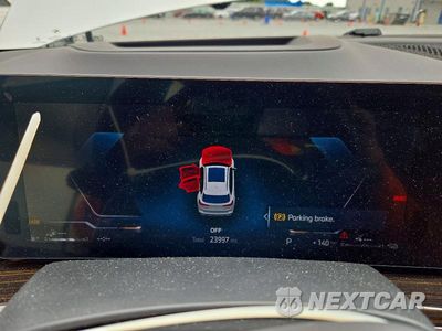 Zdjęcie 9 z 13 samochodu: 2025 BMW X5 XDRIVE50E VIN:5UX43EU09S9Z14003 - miniatura