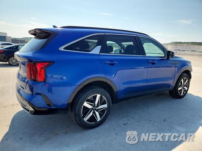 Trzecie zdjęcie samochodu z tyłu: 2021 KIA SORENTO EX VIN:5XYRHDLF3MG062564 - miniatura