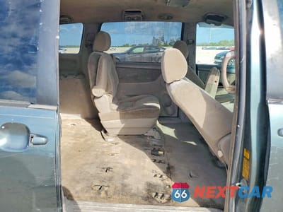 Zdjęcie 11 z 13 samochodu: 2004 TOYOTA SIENNA LE 7 PASSENGER VIN:5TDZA23C84S063047 - miniatura