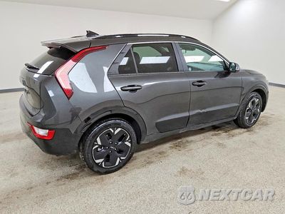 Trzecie zdjęcie samochodu z tyłu: 2024 KIA NIRO WIND VIN:KNDCR3L16R5107725 - miniatura