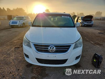 Piąte zdjęcie samochodu w środku: 2011 VOLKSWAGEN ROUTAN SE VIN:2V4RW3DG2BR641969 - miniatura