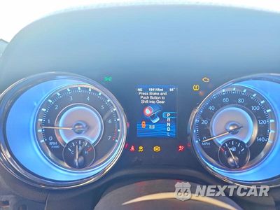 Zdjęcie 9 z 13 samochodu: 2013 CHRYSLER 300 VIN:2C3CCAAG1DH644344 - miniatura