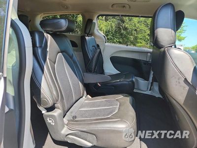 Zdjęcie 11 z 13 samochodu: 2024 CHRYSLER PACIFICA TOURING L VIN:2C4RC1BG5RR159307 - miniatura