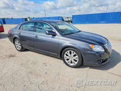 Czwarte zdjęcie samochodu z boku: 2010 TOYOTA AVALON XLS VIN:4T1BK3DB6AU366521 - miniatura