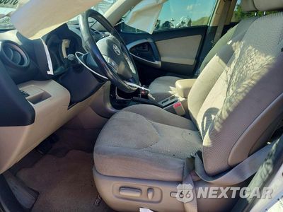 Zdjęcie 7 z 12 samochodu: 2008 TOYOTA RAV4 LIMITED VIN:JTMBK31V685048017 - miniatura