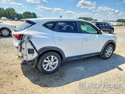 Trzecie zdjęcie samochodu z tyłu: 2019 HYUNDAI TUCSON SE VIN:KM8J23A41KU055484 - miniatura