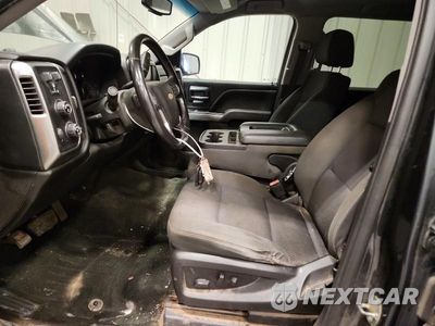 Zdjęcie 7 z 12 samochodu: 2018 CHEVROLET SILVERADO K1500 LT VIN:3GCUKREC0JG459643 - miniatura