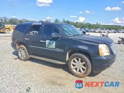 Czwarte zdjęcie samochodu z boku: 2007 GMC YUKON DENALI VIN:1GKFK63807J140826 - miniatura