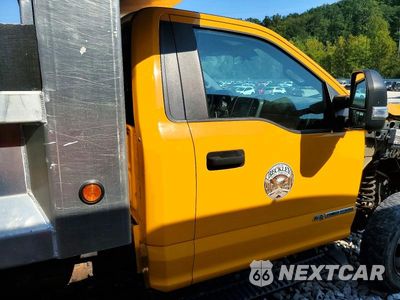 Zdjęcie 10 z 13 samochodu: 2019 FORD F550 SUPER DUTY DUMP TRUCK VIN:1FDUF5HT6KEC37167 - miniatura