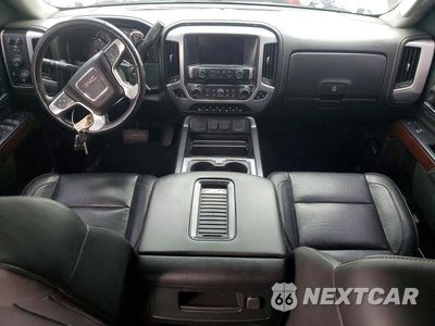 Zdjęcie 8 z 12 samochodu: 2018 GMC SIERRA K1500 SLT VIN:3GTU2NEJ4JG579503 - miniatura