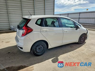 Trzecie zdjęcie samochodu z tyłu: 2019 HONDA FIT LX VIN:3HGGK5H41KM721944 - miniatura