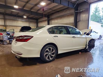 Trzecie zdjęcie samochodu z tyłu: 2017 HONDA ACCORD EXL VIN:1HGCR2F89HA149168 - miniatura