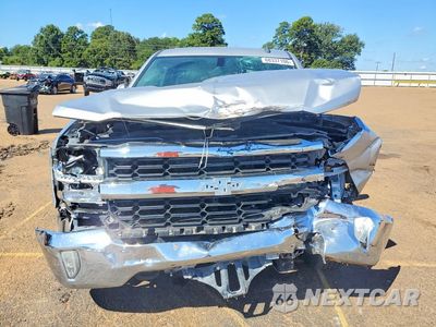 Piąte zdjęcie samochodu w środku: 2018 CHEVROLET SILVERADO C1500 LT VIN:3GCPCREC8JG589020 - miniatura