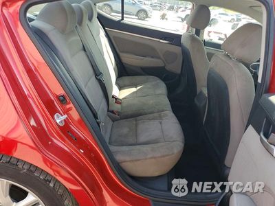 Zdjęcie 10 z 13 samochodu: 2020 HYUNDAI ELANTRA SEL VIN:5NPD84LF5LH576935 - miniatura