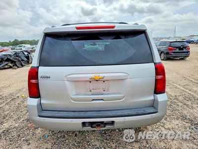 Zdjęcie 6 z 13 samochodu: 2017 CHEVROLET SUBURBAN C1500 LS VIN:1GNSCGKC7HR346884 - miniatura
