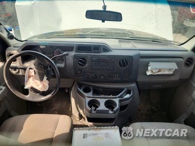 Zdjęcie 8 z 13 samochodu: 2009 FORD ECONOLINE E250 VAN VIN:1FTNE24W59DA76448 - miniatura