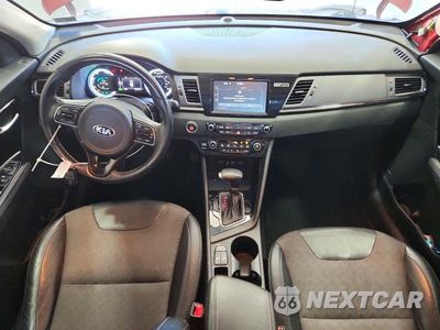 Zdjęcie 8 z 12 samochodu: 2019 KIA NIRO S TOURING VIN:KNDCC3LC8K5257571 - miniatura