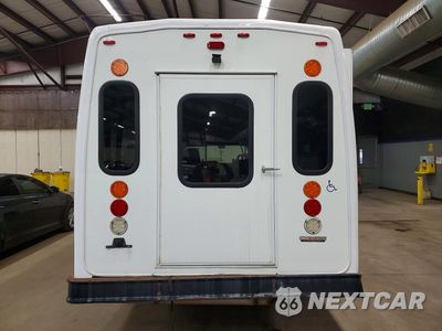 Zdjęcie 6 z 14 samochodu: 2013 FORD E-350 SHUTTLE BUS VIN:1FDEE3FS7FDA05078 - miniatura