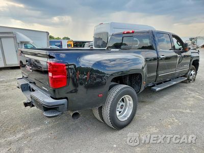Trzecie zdjęcie samochodu z tyłu: 2019 GMC SIERRA K3500 DENALI VIN:1GT42WEY2KF235271 - miniatura