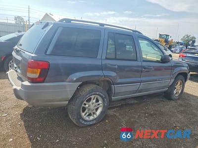 Trzecie zdjęcie samochodu z tyłu: 2002 JEEP GRAND CHEROKEE LAREDO VIN:1J4GW48S72C227739 - miniatura