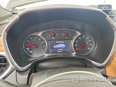 Zdjęcie 9 z 12 samochodu: 2019 CHEVROLET EQUINOX PREMIER VIN:2GNAXNEV4K6178397 - miniatura