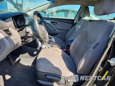 Zdjęcie 7 z 12 samochodu: 2013 HYUNDAI ELANTRA GLS VIN:KMHDH4AE1DU847874 - miniatura