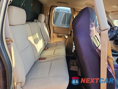 Zdjęcie 10 z 12 samochodu: 2008 CHEVROLET SILVERADO K1500 VIN:2GCEK19J681231972 - miniatura