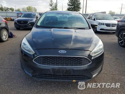 Piąte zdjęcie samochodu w środku: 2015 FORD FOCUS SE VIN:1FADP3F22FL319677 - miniatura