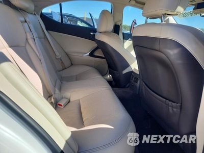 Zdjęcie 10 z 12 samochodu: 2013 LEXUS IS 250 VIN:JTHCF5C21D5063802 - miniatura