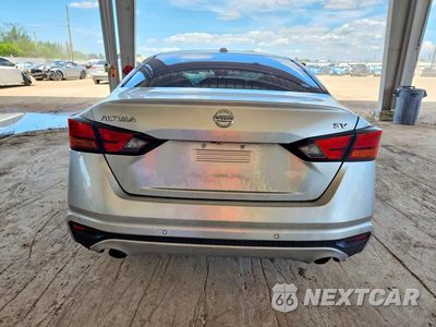 Zdjęcie 6 z 12 samochodu: 2019 NISSAN ALTIMA SV VIN:1N4BL4DV1KC133161 - miniatura