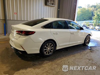 Trzecie zdjęcie samochodu z tyłu: 2018 HYUNDAI SONATA SE VIN:5NPE24AF9JH647429 - miniatura