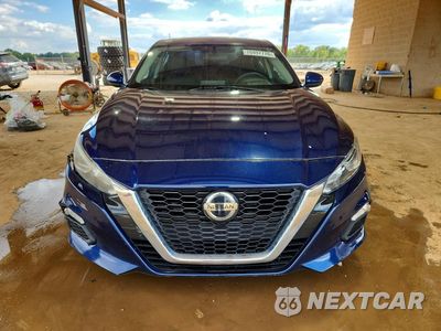 Piąte zdjęcie samochodu w środku: 2019 NISSAN ALTIMA S VIN:1N4BL4BV6KC236417 - miniatura