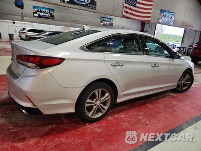 Trzecie zdjęcie samochodu z tyłu: 2018 HYUNDAI SONATA LIMITED VIN:5NPE34AF2JH605276 - miniatura