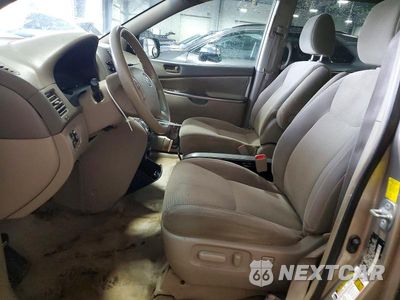 Zdjęcie 7 z 14 samochodu: 2010 TOYOTA SIENNA LE 7-PASSENGER VIN:5TDKK4CC6AS316372 - miniatura