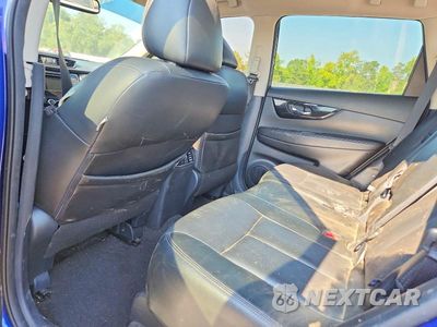 Zdjęcie 11 z 14 samochodu: 2018 NISSAN ROGUE SL VIN:5N1AT2MV6JC852281 - miniatura