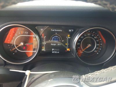 Zdjęcie 9 z 12 samochodu: 2021 JEEP WRANGLER UNLIMITED SAHARA VIN:1C4HJXEGXMW594579 - miniatura