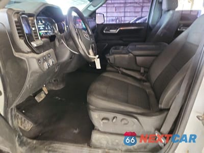 Zdjęcie 8 z 13 samochodu: 2022 GMC SIERRA K1500 SLE VIN:3GTPUBEK7NG625457 - miniatura