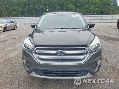 Piąte zdjęcie samochodu w środku: 2017 FORD ESCAPE SE VIN:1FMCU0GD4HUB35900 - miniatura