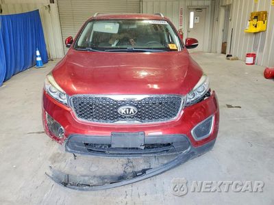 Piąte zdjęcie samochodu w środku: 2016 KIA SORENTO LX VIN:5XYPGDA38GG025811 - miniatura