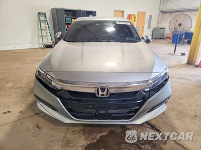Piąte zdjęcie samochodu w środku: 2018 HONDA ACCORD LX VIN:1HGCV1F14JA076273 - miniatura