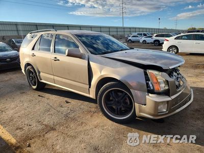 Czwarte zdjęcie samochodu z boku: 2004 CADILLAC SRX VIN:1GYDE637940122578 - miniatura