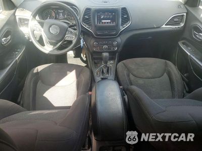Zdjęcie 8 z 13 samochodu: 2019 JEEP CHEROKEE LATITUDE VIN:1C4PJLCB9KD286386 - miniatura