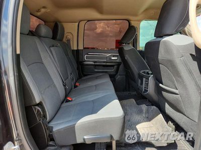 Zdjęcie 10 z 12 samochodu: 2019 RAM 3500 BIG HORN VIN:3C63RRLL6KG543145 - miniatura