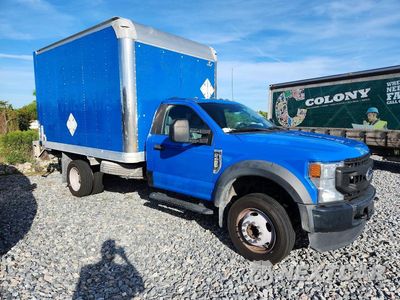 Czwarte zdjęcie samochodu z boku: 2021 FORD F450 SUPER DUTY VIN:1FDUF4GN7MED22826 - miniatura