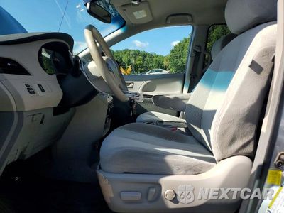 Zdjęcie 7 z 14 samochodu: 2012 TOYOTA SIENNA LE VIN:5TDKK3DC3CS233722 - miniatura