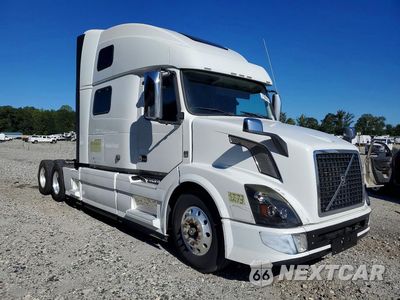 Czwarte zdjęcie samochodu z boku: 2016 VOLVO VN VNL VIN:4V4NC9EJ5GN946695 - miniatura