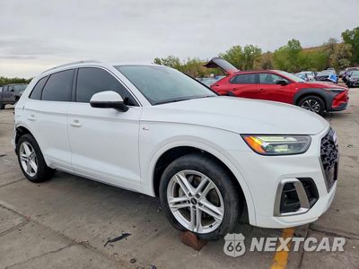 Czwarte zdjęcie samochodu z boku: 2021 AUDI Q5 E PREMIUM VIN:WA1G2AFY7M2049518 - miniatura
